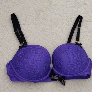 Victoria's Secret padded bra size 34C in purple